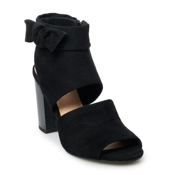 New Lauren Conrad Pudding Black High Heels Booties - Picture 1 of 5